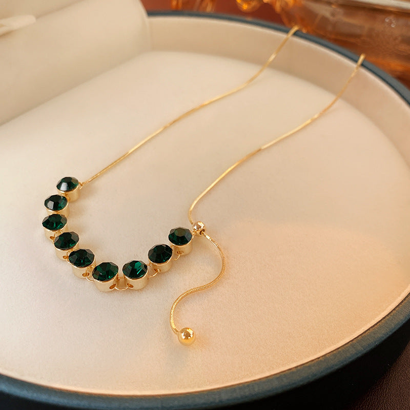 CA Verdant-Gaze Necklace